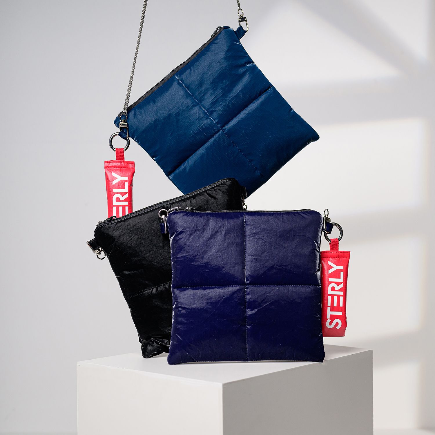 STERLY スターリー ショルダーバッグ tyvek チェーンバッグ STERLY スターリー ショルダーバッグ チェーンバッグ ミニ