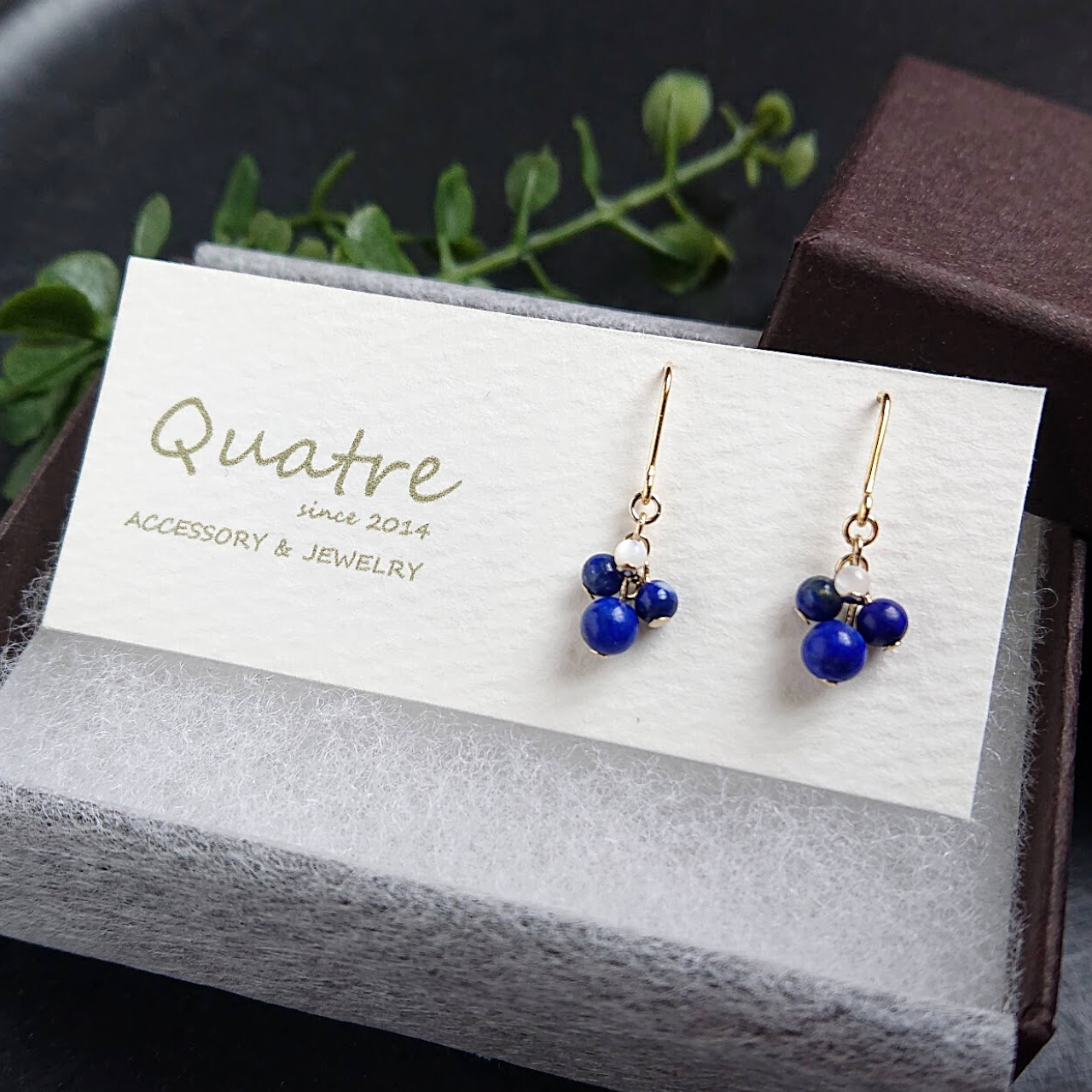 ラピスラズリピアス quatre